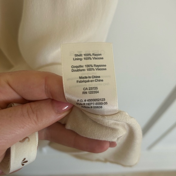 Wilfred Vivienne Dress in Beige - Picture 13 of 14